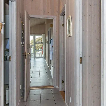 Three-bedroom Holiday In Henne 2 亨讷斯特兰德